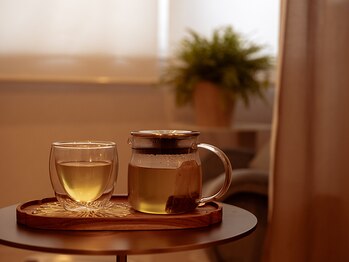 ビープラス(B-PLUS)の写真/完全個室のよもぎ蒸しサロンで癒し時間を☆お友達同士やカップルと一緒に温活◎自分時間＋ペア割でお得に♪