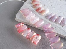 ルナ(LuNa)/ニュアンスネイル/細フレンチ