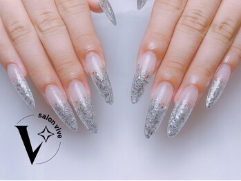 サロン ヴィーヴ(salon Vive)/#ロングネイル#ラメ#長さだし