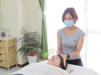 エンジュ(enju)/ヘッド矯正マッサージ