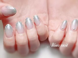 ミラー×ビジューネイル