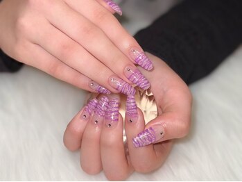 バタフライ 平塚店(Butterfly)の写真/爪が折れてしまった/爪の形を変えたい時はお任せください♪綺麗なフォルムとお好みの長さで美しい指先に★
