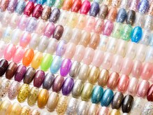 2000色～のカラーと500種～のパーツ