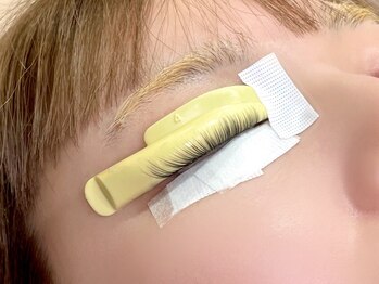 アンバー 表参道(Amber)の写真/まつ毛の状態を見極め、一人一人に合わせた施術！長持ちさせるようにアフターケアもしっかりで嬉しい♪