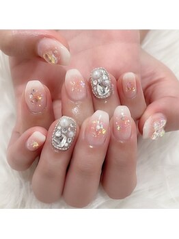 キラキラチークネイル