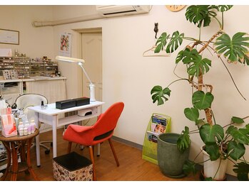 ネイル アンド ビューティ サロン ラルゴ(Nail and Beauty Salon Largo)