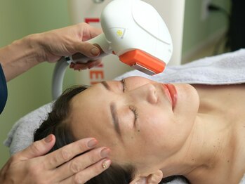 サロンドボーテ フォレッタ(Salon de beaute Folletta)/シミ・ニキビ肌にアプローチ