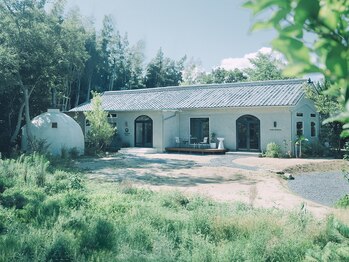 ナチュラルハーブス 灯り 淡路(Natural Herbs AKARI)/森にひらく-AKARI-