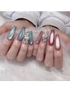 ド派手アシメネイル