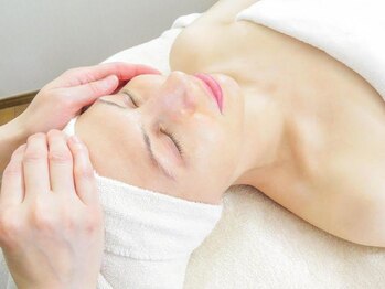 リアンドハリ(Rien’d Hari)/フェイシャルマッサージ