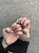 ムーイ 外苑前(mooi.)/black × pink mirror