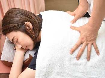 虎ノ門駅前マッサージはりきゅう院の写真/《マッサージ免許登録店★オーダーメイド本格マッサージ60分5500円～》辛い肩、首コリにお悩みの方◎