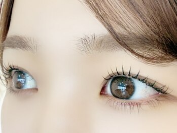 フリーダム(Freedom)の写真/高い技術×デザイン力で大人気!鶴見屈指の実力店☆≪次世代まつ毛パーマ¥6000/韓国発マスカラパーマ¥6500≫