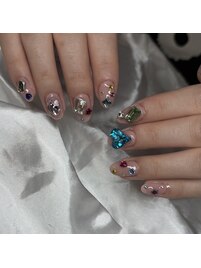 宝石ネイル