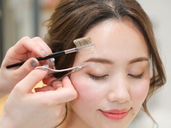 アトリエはるか ペリエ西船橋店の写真/お仕事終わりも通いやすい♪リーズナブル・スピーディなサロン！