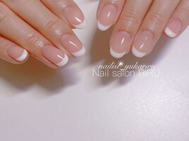 白フレンチネイル