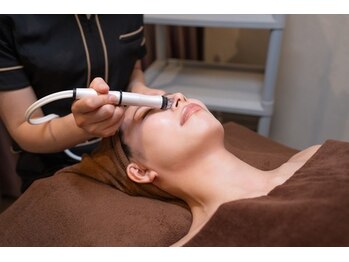 ツヤハダコガオ 千葉店/【毛穴徹底洗浄】ハイドロ洗浄