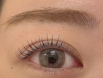 ウェヌス アイ ビューティ(VENUS eye beauty)の写真/ダメージの少ない次世代まつげパーマ+こだわりのトリートメントで自まつ毛を労りながら理想の目元へ♪