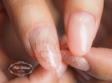 ジュジュ(Juju)/ゴールドラインでフラワーネイル