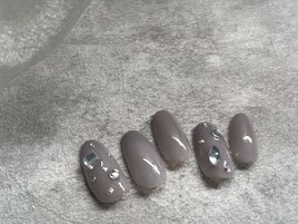 シンプル　グレー　ビジュー