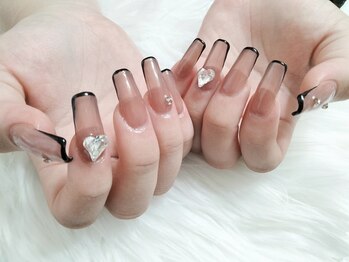 ビュービー ネイル(Beaubie Nail)/チップ長さ出し持ち込みデザイン