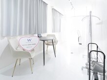 ホワイトニングショップ 船橋店の雰囲気（白を基調とした半個室空間で施術が受けられます/ホワイトニング）