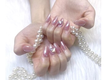 クイーンネイル 新宿(Queen nail)/長さ出しデザイン放題パーツ２つ