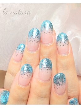 ラメグラデーションネイル