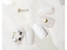 グラティフィー 梅田店(gratify)/冬の白ニットネイル