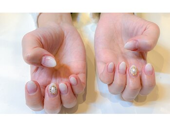 アールエム(Rm)/ホワイトグラデーション