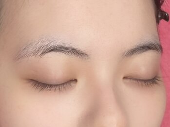 アイフラッシュ 京阪百貨店くずはモール店(Eye Flash)/眉ビフォー