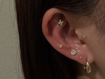 エム(eM.)/耳つぼジュエリー