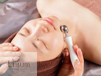 リリウム(Lilium)の写真/【大人女性のためのエイジングケアサロン】たるみケアお任せください♪〈究極小顔コース〉大人気★