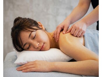 大足スパ 両国 錦糸町(BIG FOOT SPA)の写真/ガチガチに凝り固まった肩周りを重点的にもみほぐし☆痛くてどうしようもない!全然改善しない!そんな方へ◎