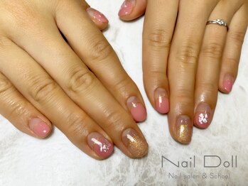 ネイルドール(Nail Doll)/シンプル丸フレンチを春カラー