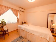 ゆっくりとした時間を過ごせるプライベートサロン。当日予約◎