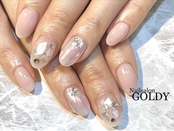 ネイルサロン ゴールディ(NAIL SALON GOLDY)の写真/【新宿駅チカ】ショートネイルだからこそ似合うデザインをご提案♪爪をいたわる爪育コースも有り♪