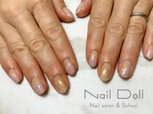 ネイルドール(Nail Doll)/丸フレンチにシェルアート