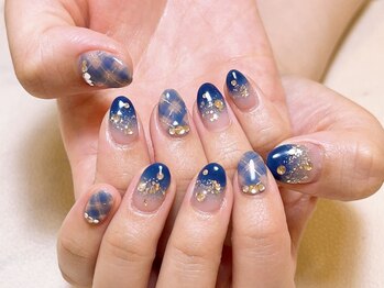 ココイロ(COCOIRO)の写真/上品だけど少し華やかなデザイン/繊細なアート/イベント・行事に合わせてネイルがしたい方も大歓迎◎