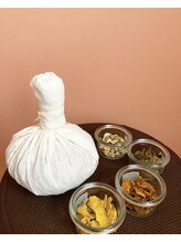 チャアム(cha am)/サムンプライ・ハーブボール 3