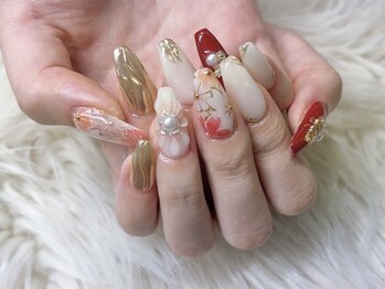 エムヨンネイル(emu4nail)の写真/【手書きアートが得意】ニュアンスネイルで今ドキな旬のネイルに♪持ち込みもOK◎理想のデザインが叶う！