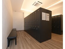 マシンピラティス・24時間フィットネスジム＆スタジオ GAFIT豊橋三ノ輪店の雰囲気（広々とした更衣室♪サウナ・骨盤底筋トレーニング等も完備◎）