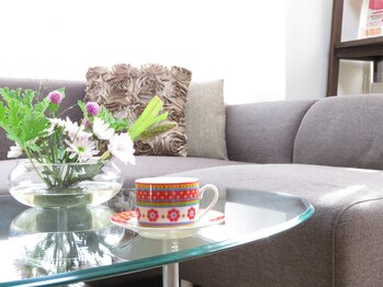 トレゾアスィス(Tresor sis)/サロンの風景