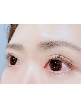 ナチュラル上品な目元にしたい