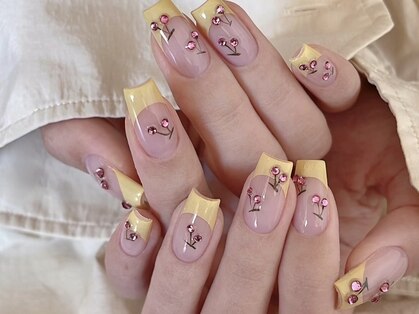 ブラソンネイル(Blossom nail)の写真