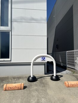 ロエネイル(loe nail)/こちらに車を止めて下さい(^^)