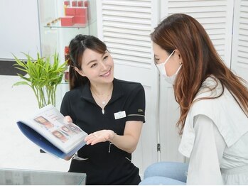 ホワイトニングショップ 香川丸亀店の写真/【歯の白さで笑顔に自信を♪】低価格×効果重視で持続力の高い白い歯へ♪
