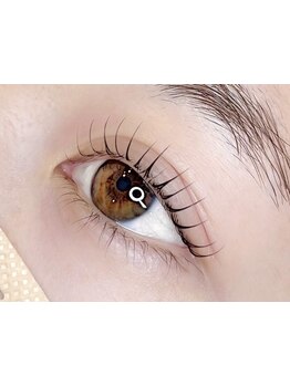 ナチュラル上品な目元にしたい