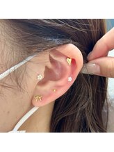 ミー(me.)/耳つぼジュエリー