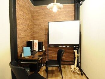 バランスはりきゅう整骨院/【院内】カウンセリングルーム